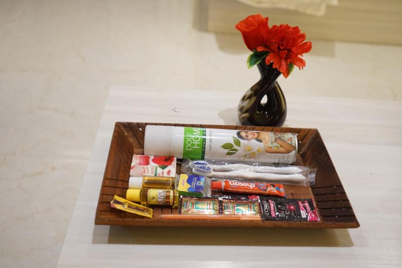 דיגה Hotel Mannat International מראה חיצוני תמונה