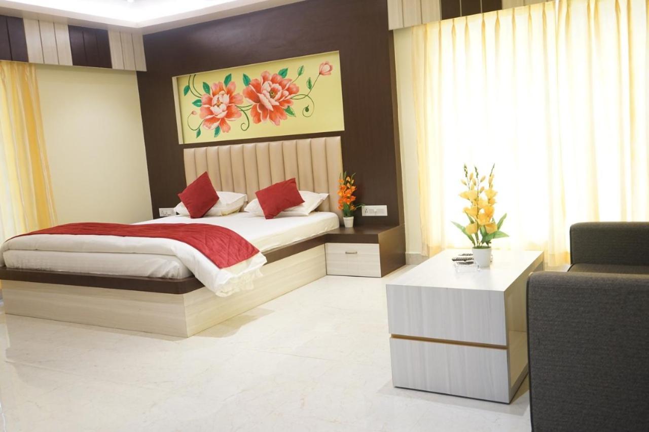 דיגה Hotel Mannat International מראה חיצוני תמונה